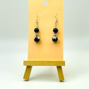 Enjoy the classic black earring set
